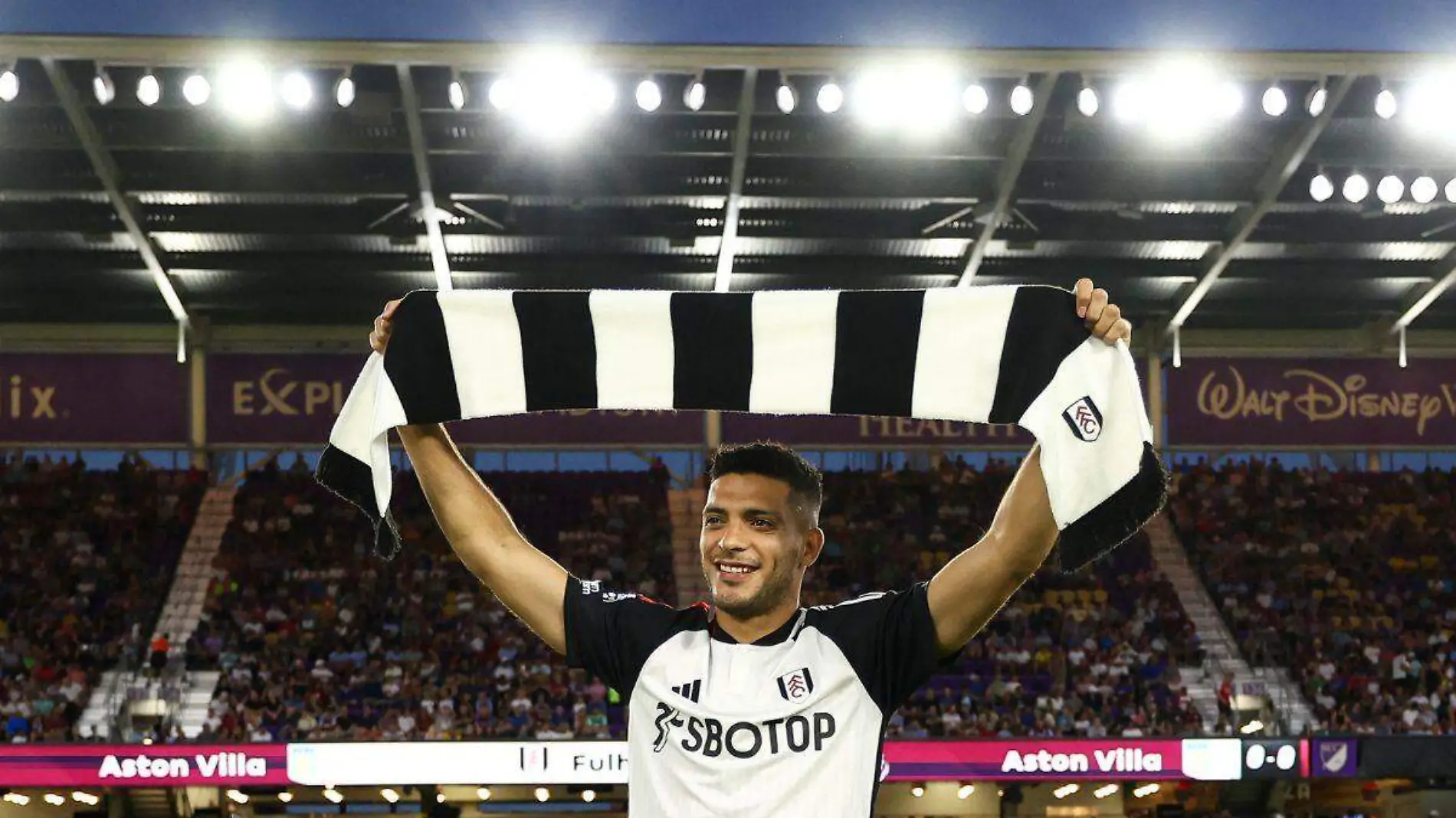 Raúl Jiménez se estrena con el Fulham así fue el primer gol del lobo mexicano con el equipo